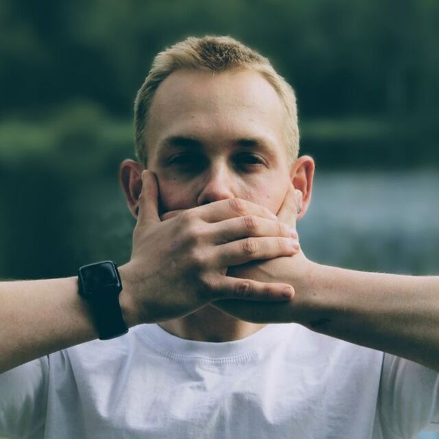  52568877  , 21 ,    