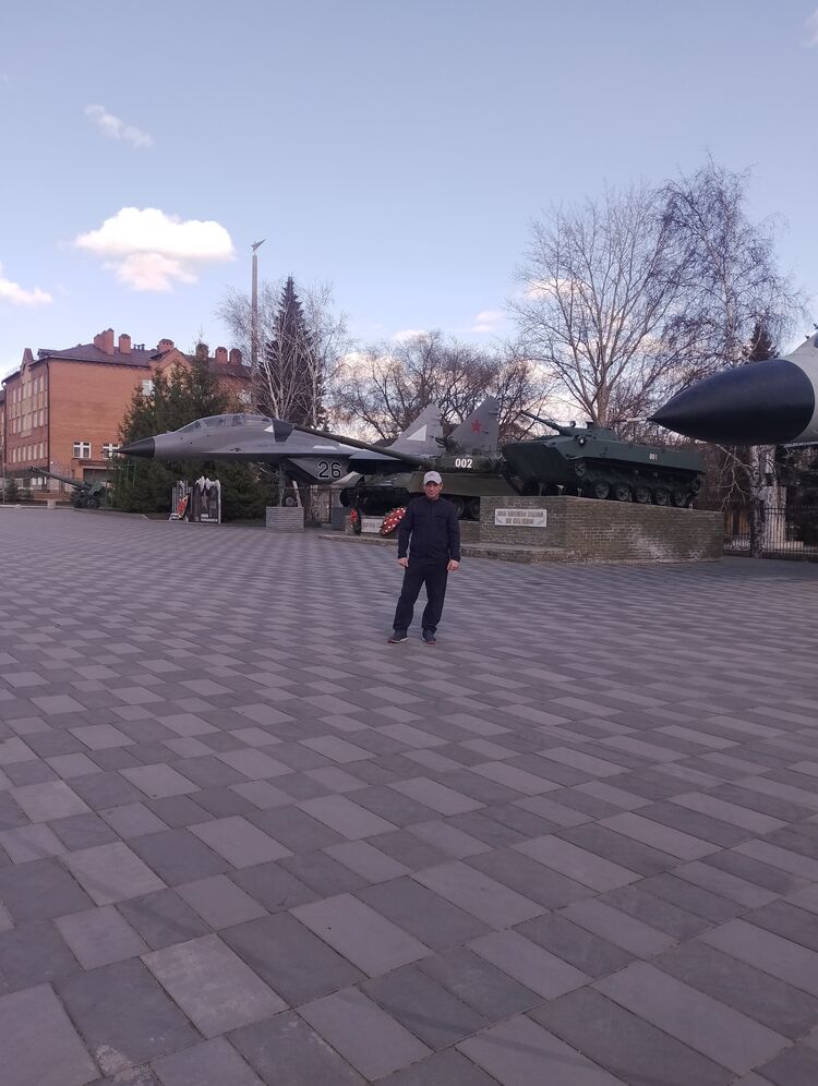  43000827  , 48 ,    