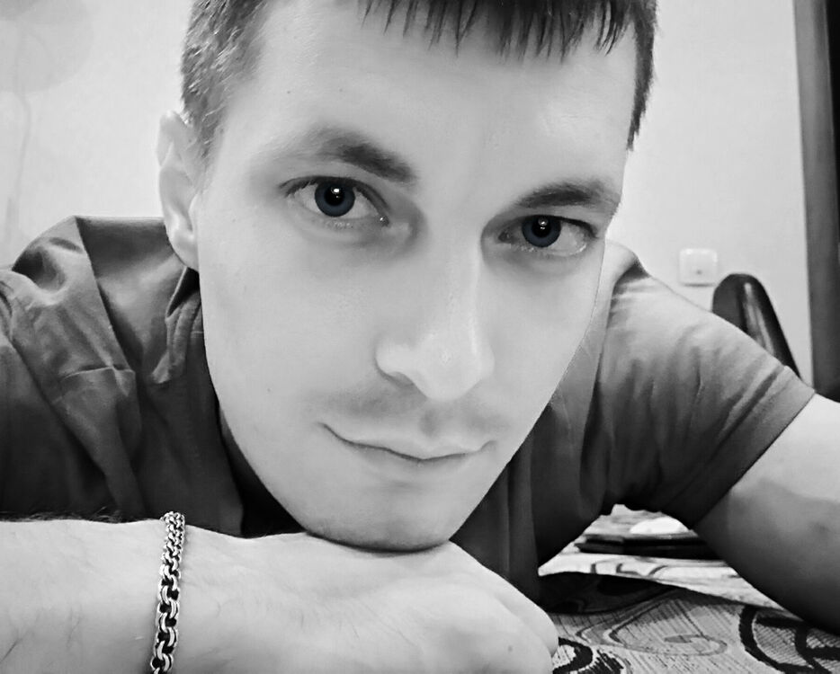  ,   Denis, 37 ,   ,   , c 