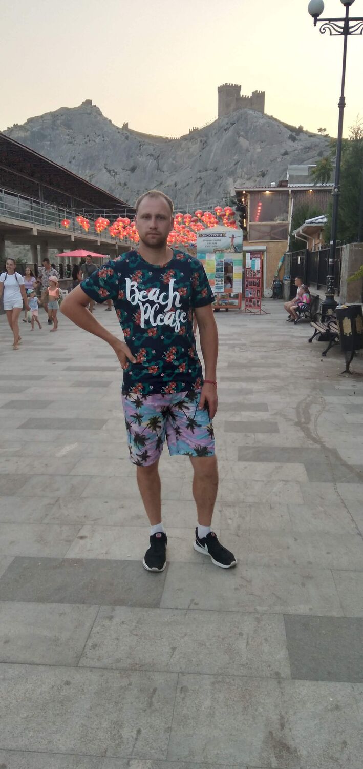  ,   Romzes, 32 ,  