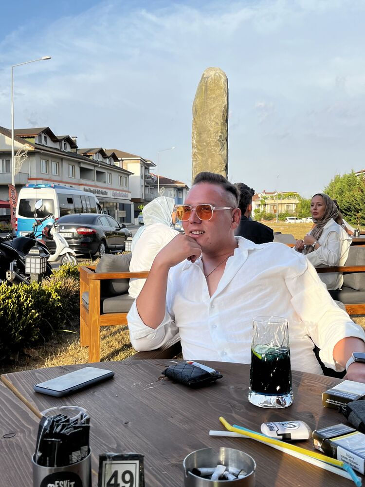  Cerkezkoy,   Emirhan, 25 ,   ,   
