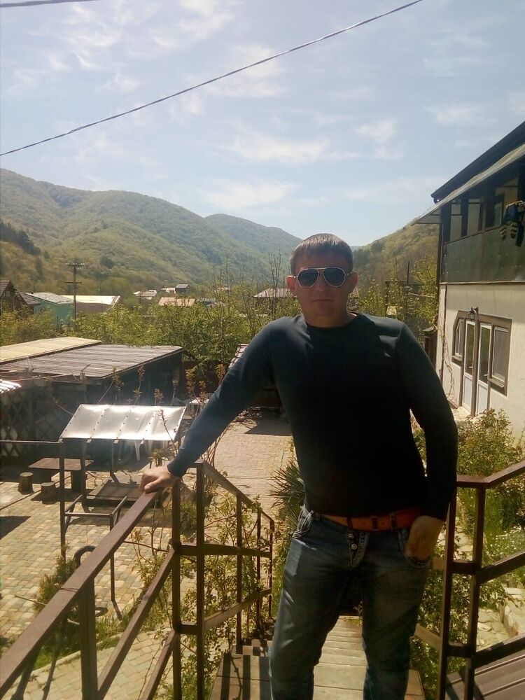  28880327  , 43 ,    