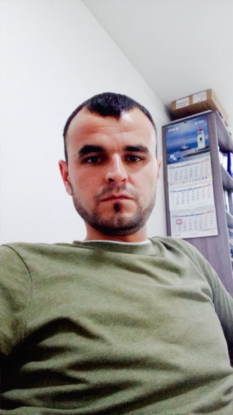  46290607  Aiziz, 37 ,    