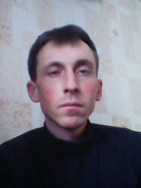  11610327  Dmitry, 41 ,    
