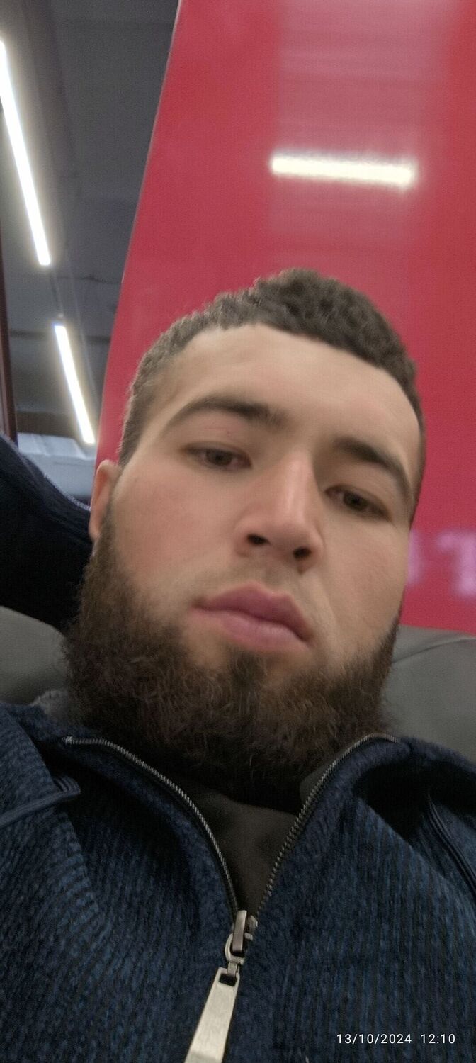  53043487  Doniyor, 22 ,    