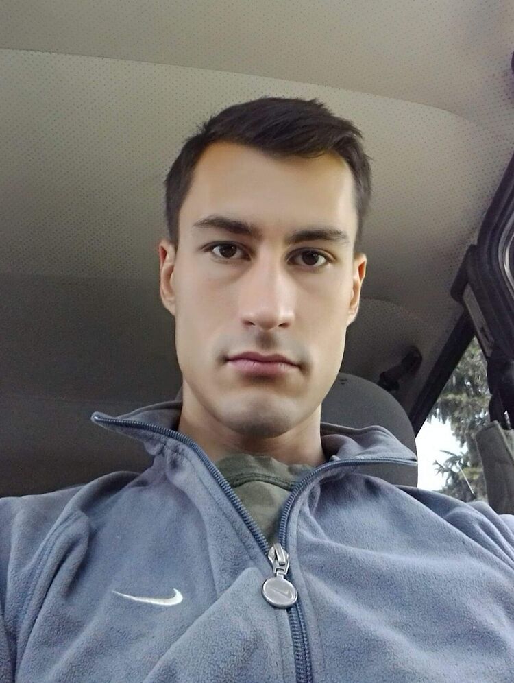  Grodzisk Mazowiecki,   Artem, 31 ,   ,   , c 