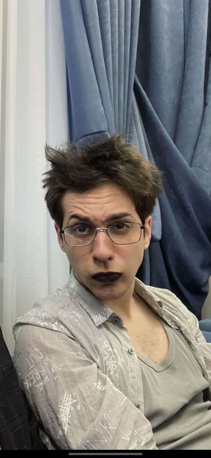  ,   Artem, 20 ,   ,   
