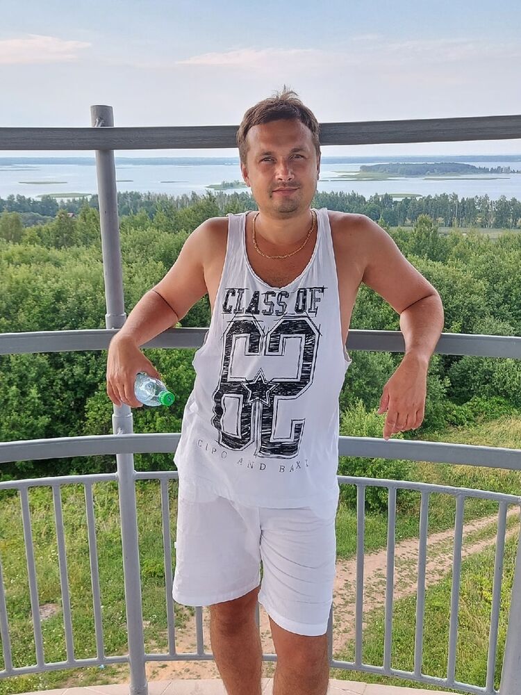  ,   Sherif, 39 ,  