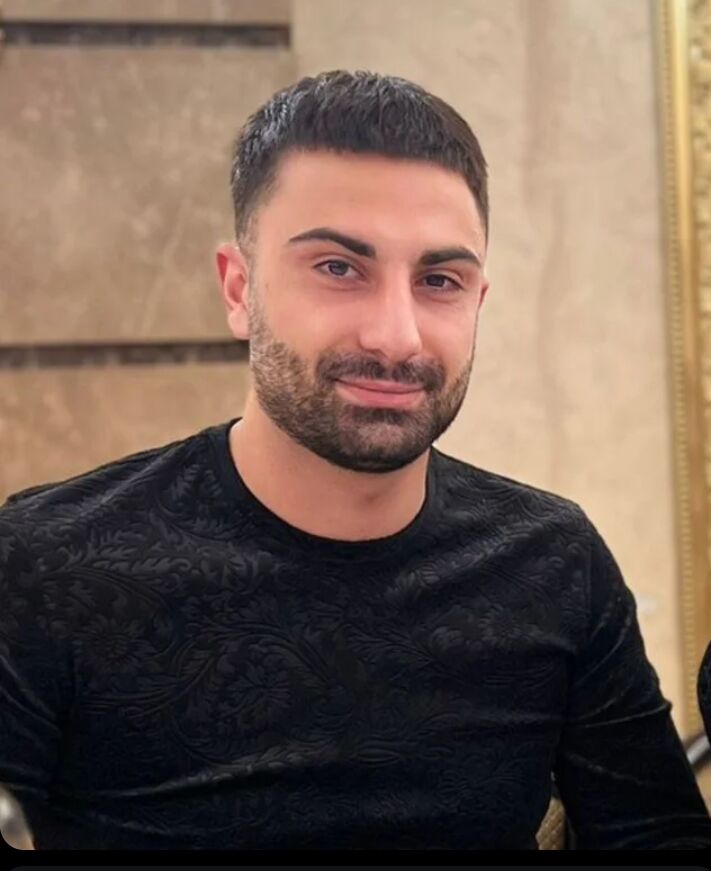  51344177  Hayk, 32 ,    