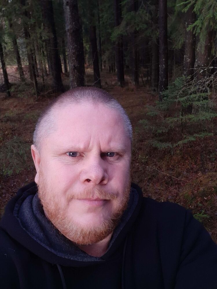  31995887  , 49 ,    -