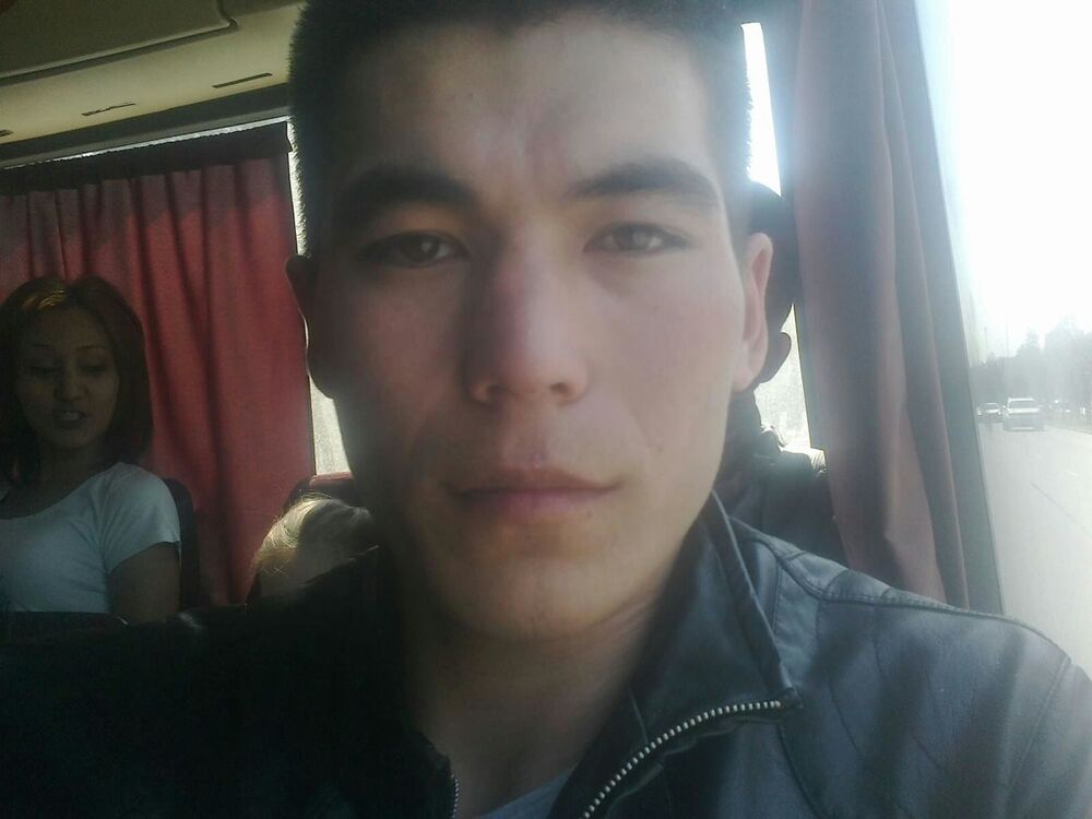  4344947  Rinat, 37 ,    