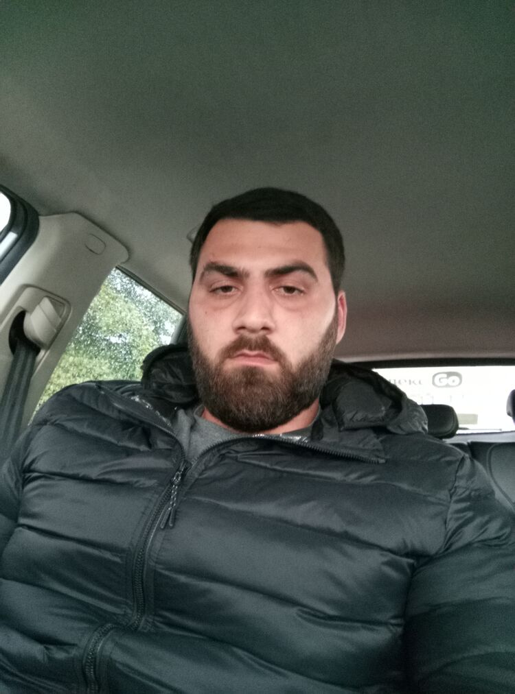  48362057  Yanis, 28 ,    