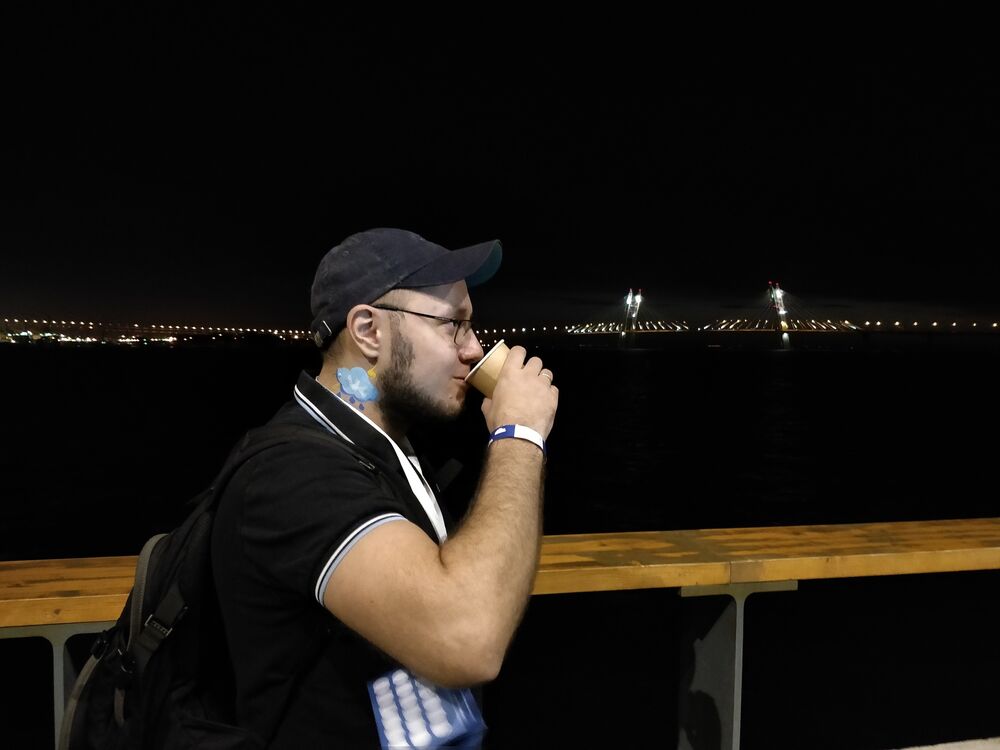  30785717  , 28 ,    -