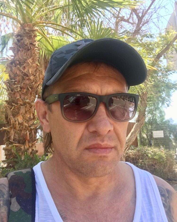  28406477  Michael, 51 ,    Ramat Gan