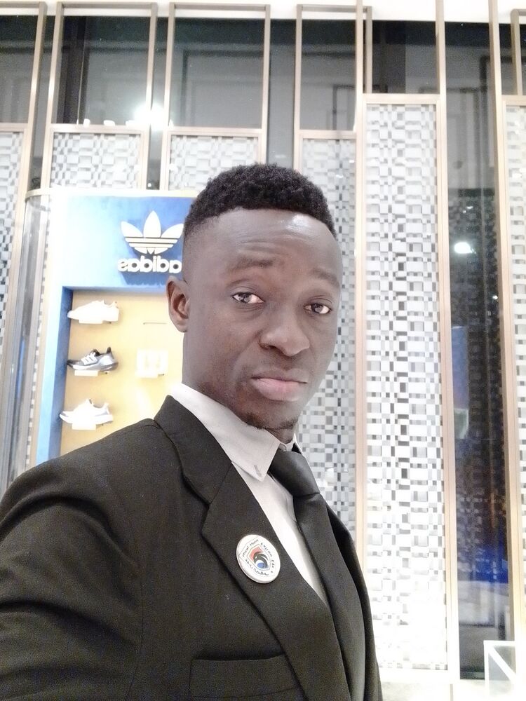  44234687  Muhammed, 38 ,    