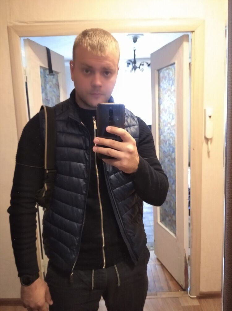  21047347  , 34 ,    