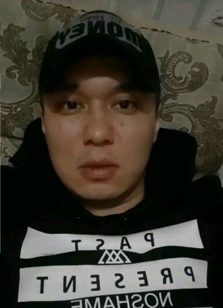  ,   Altynbek, 33 ,   ,   