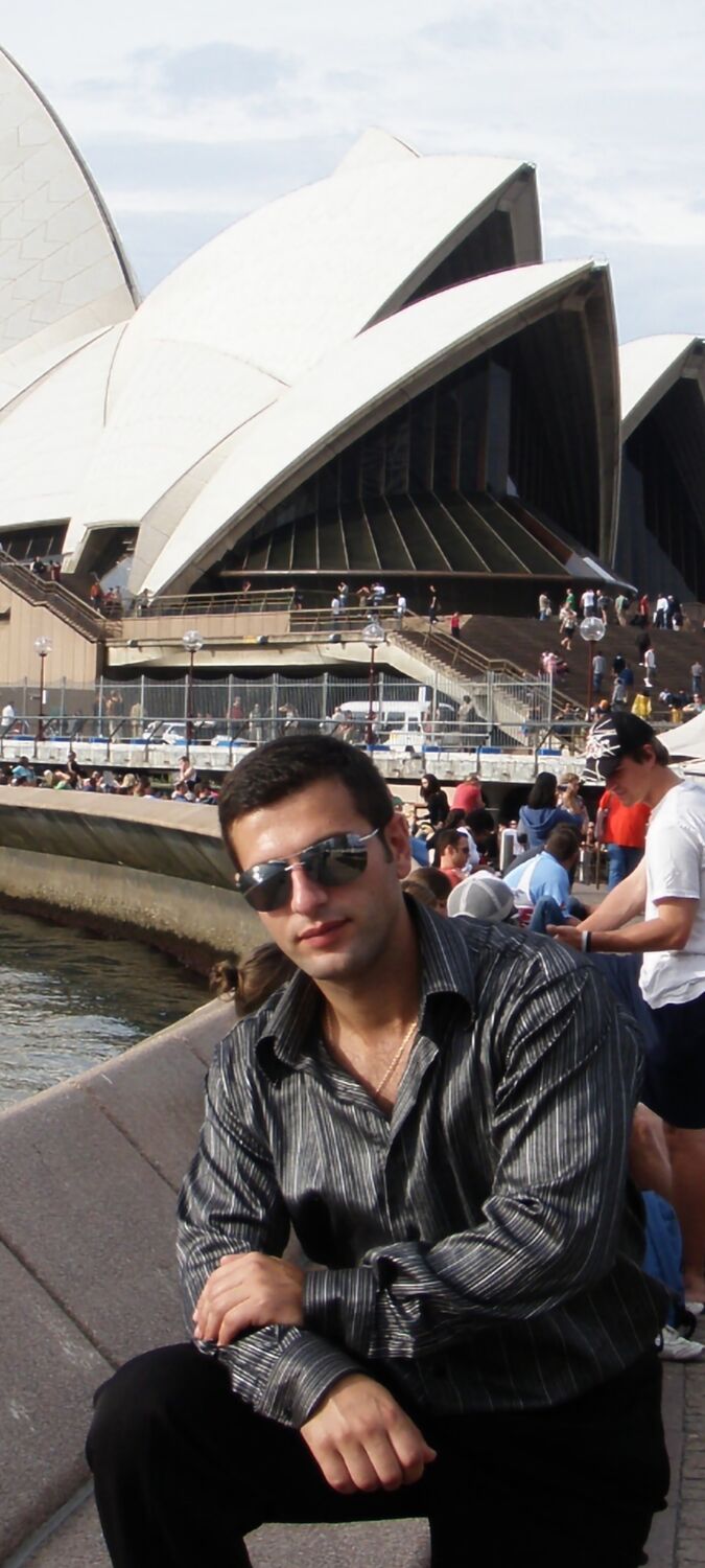  ,   Arman, 40 ,   ,   