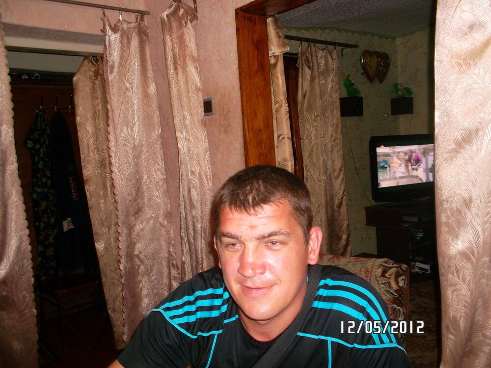  4590347  Vitalik, 46 ,    
