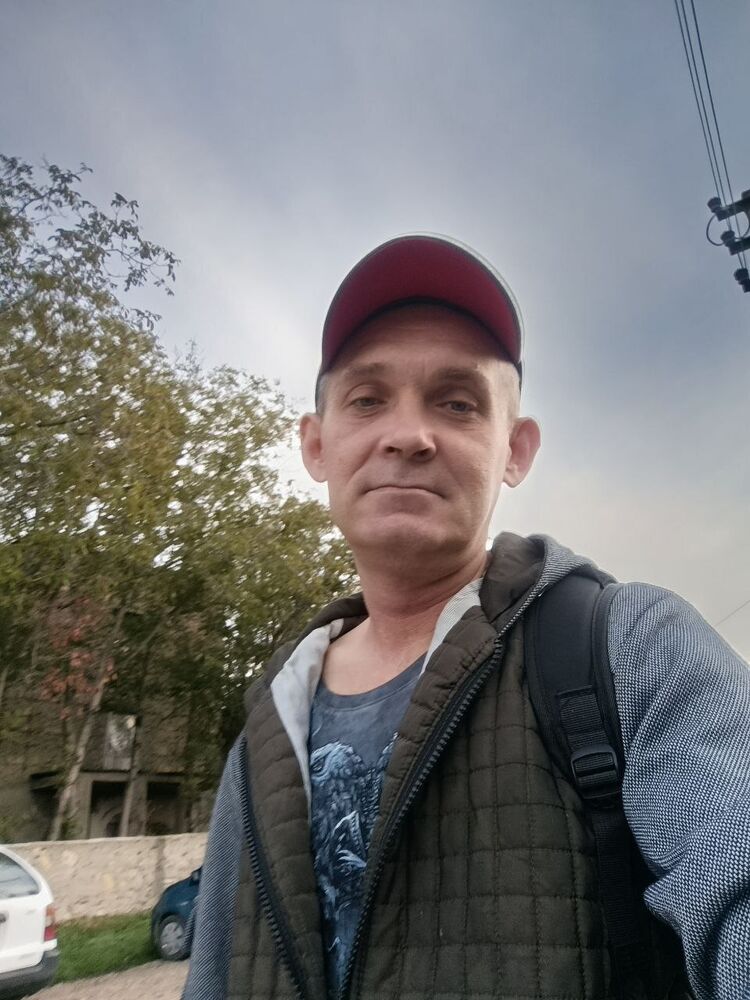  52805887  , 44 ,    