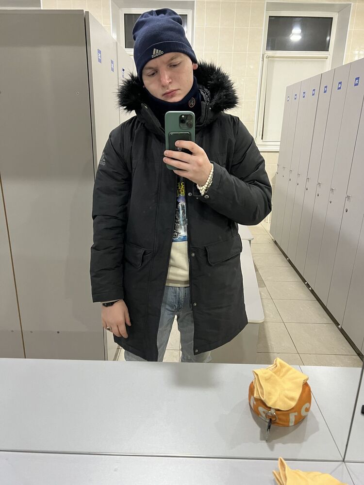  32442527  , 27 ,    