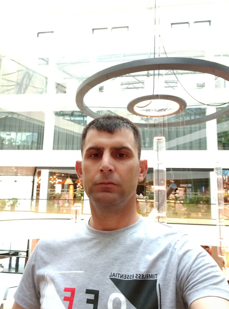  28492287  , 48 ,    