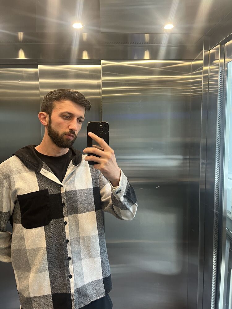  53377917  , 27 ,    