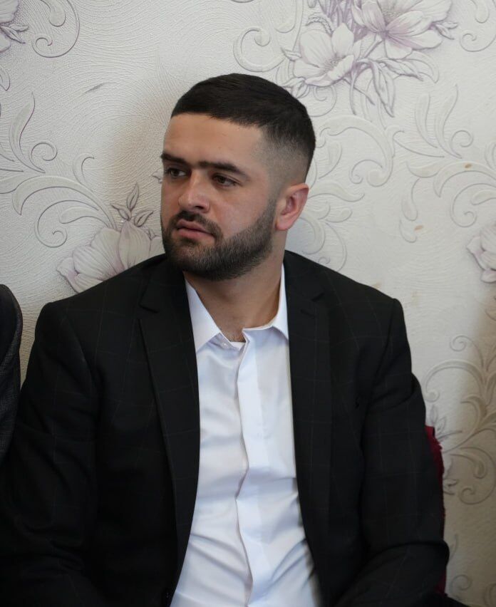  39291367  Aslan, 30 ,    