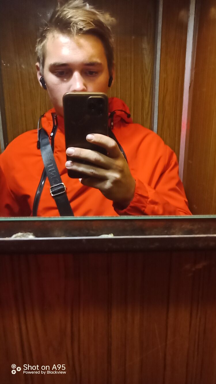  38272657  Oleg, 20 ,    