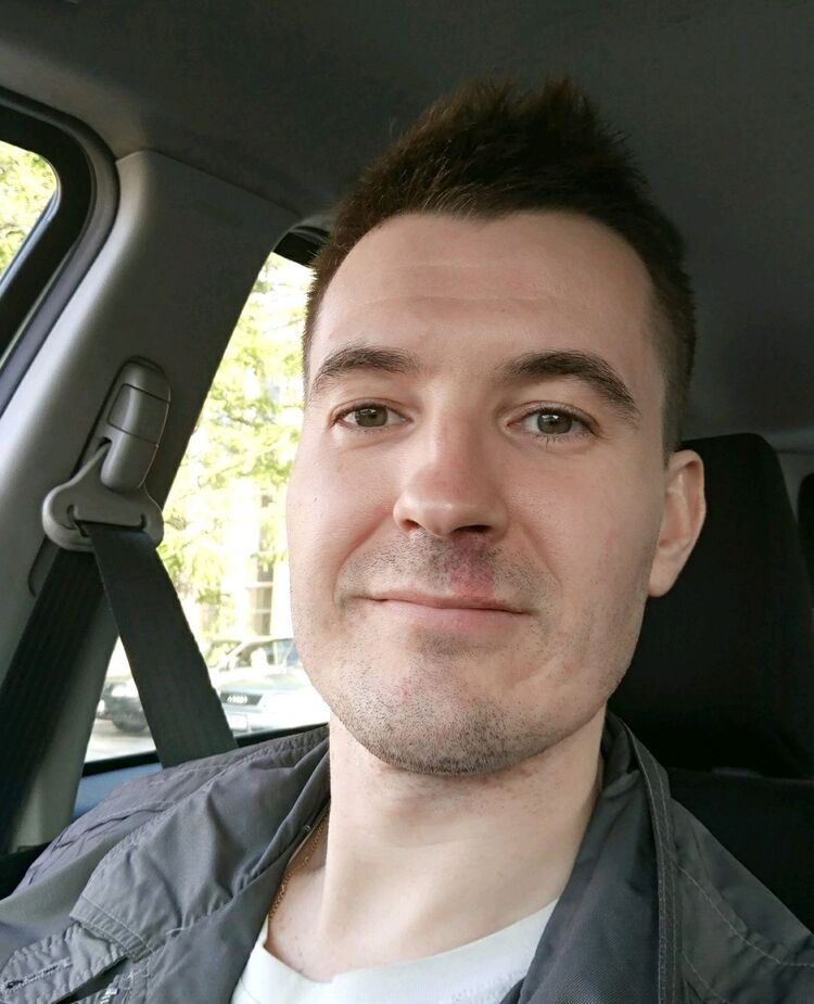  ,   Alex, 42 ,   ,   , c 