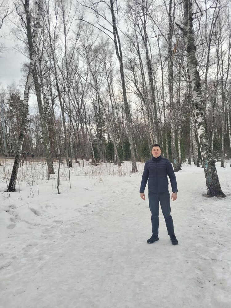  33507227  Denis, 27 ,    