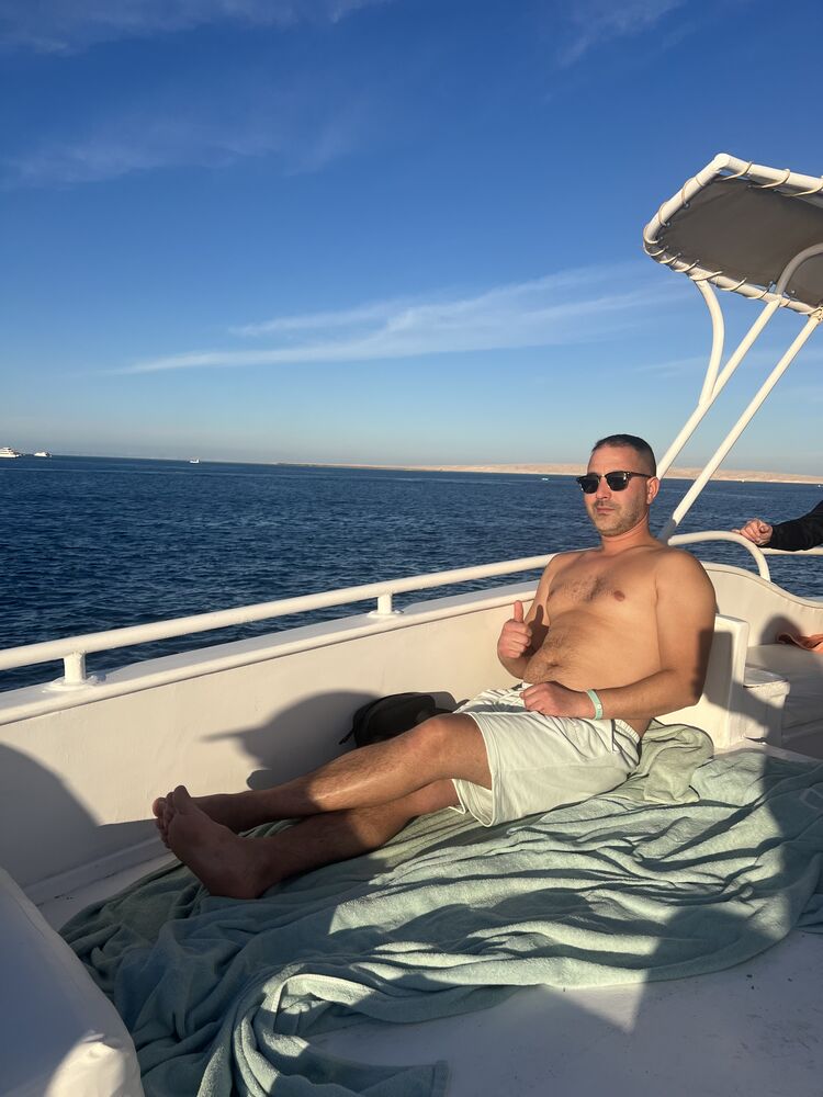  ,   Abio, 40 ,   ,   
