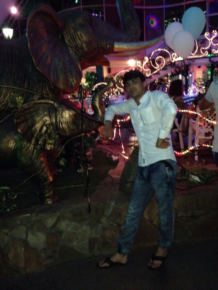  5402177  Umedjan, 35 ,    