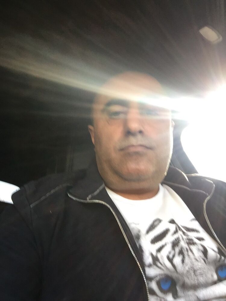  8168337  Garik, 51 ,    