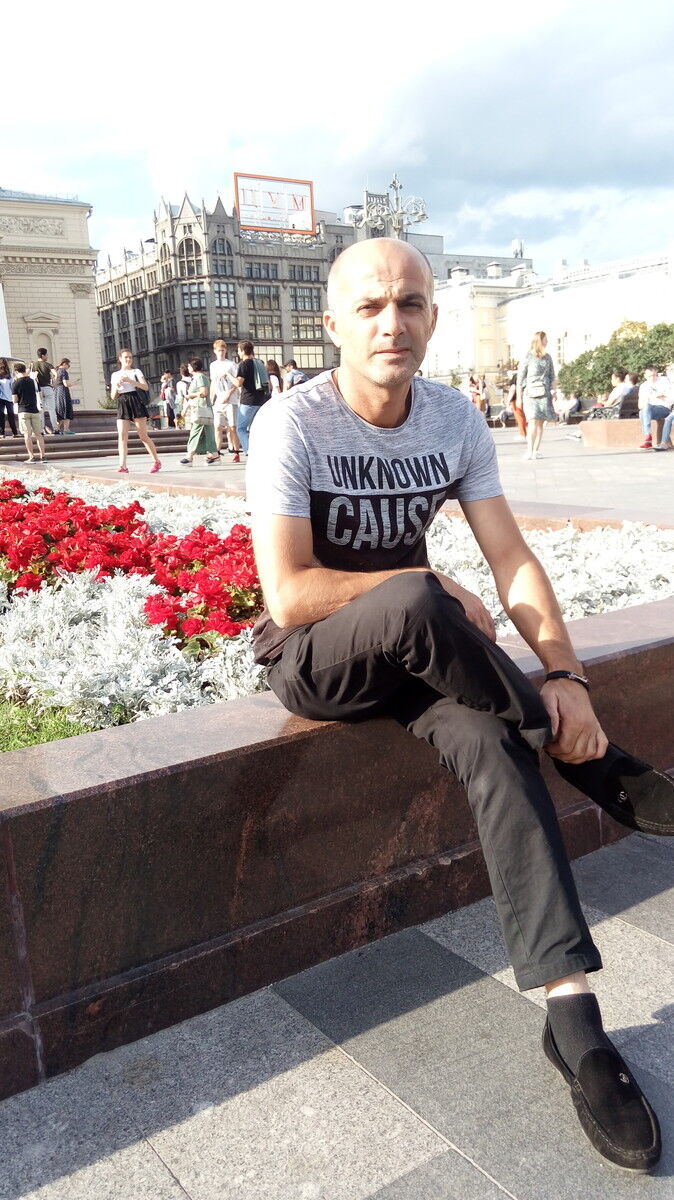  ,   Maxir, 44 ,   ,   , c 