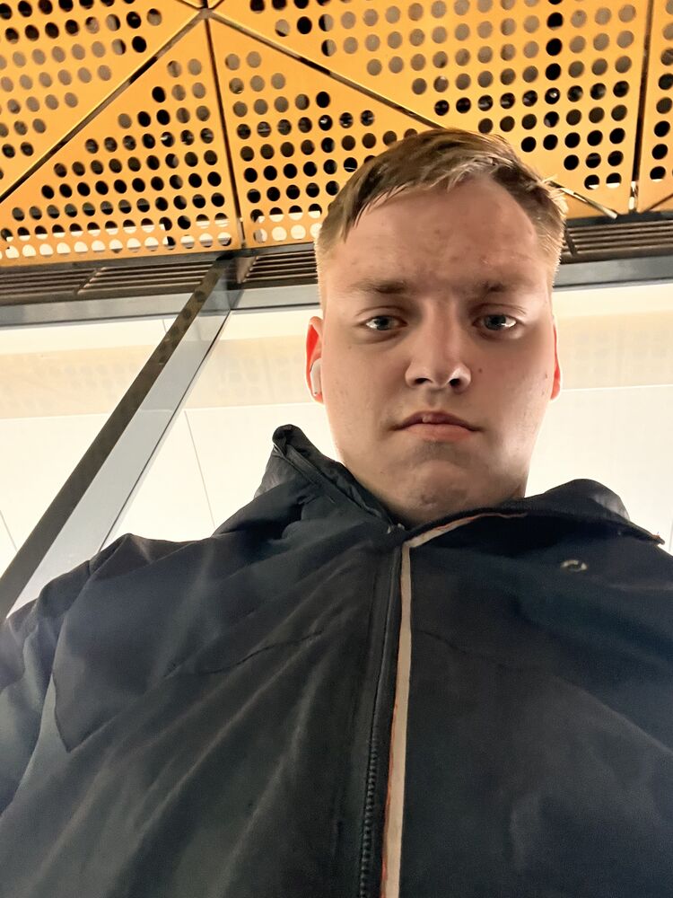  39944917  , 22 ,    
