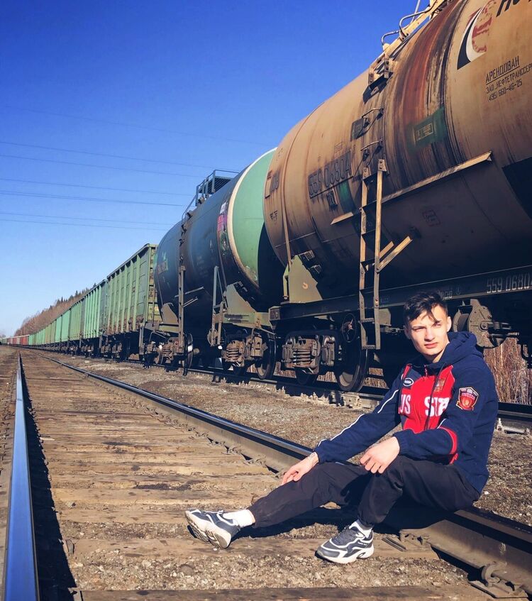  39020927  , 23 ,    