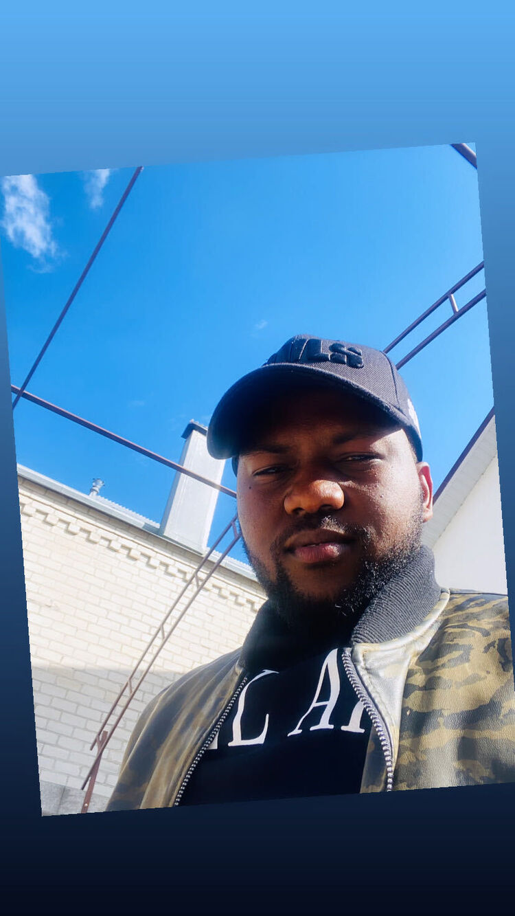 ���������� ���������, ���� ������� Emmanuel, 28 ���, ������������ ��� ������, ����� � ���������, c�������� ���������