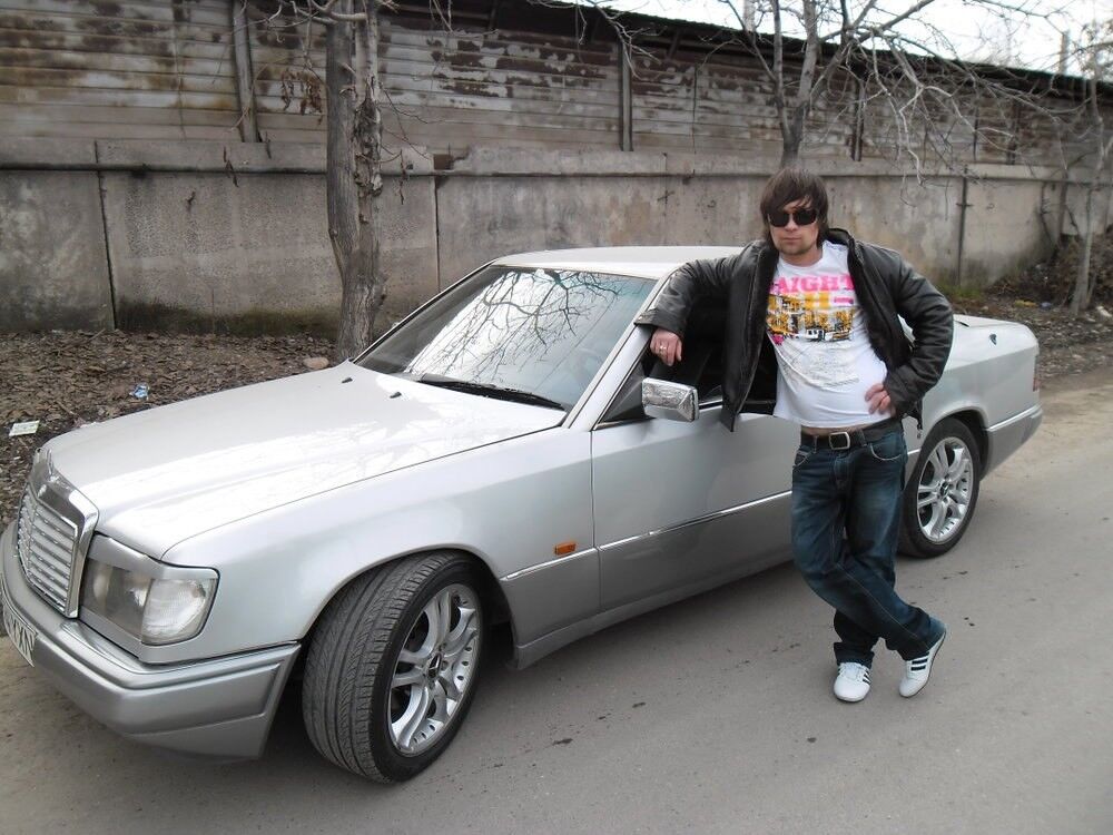  ,   Valet, 42 ,   