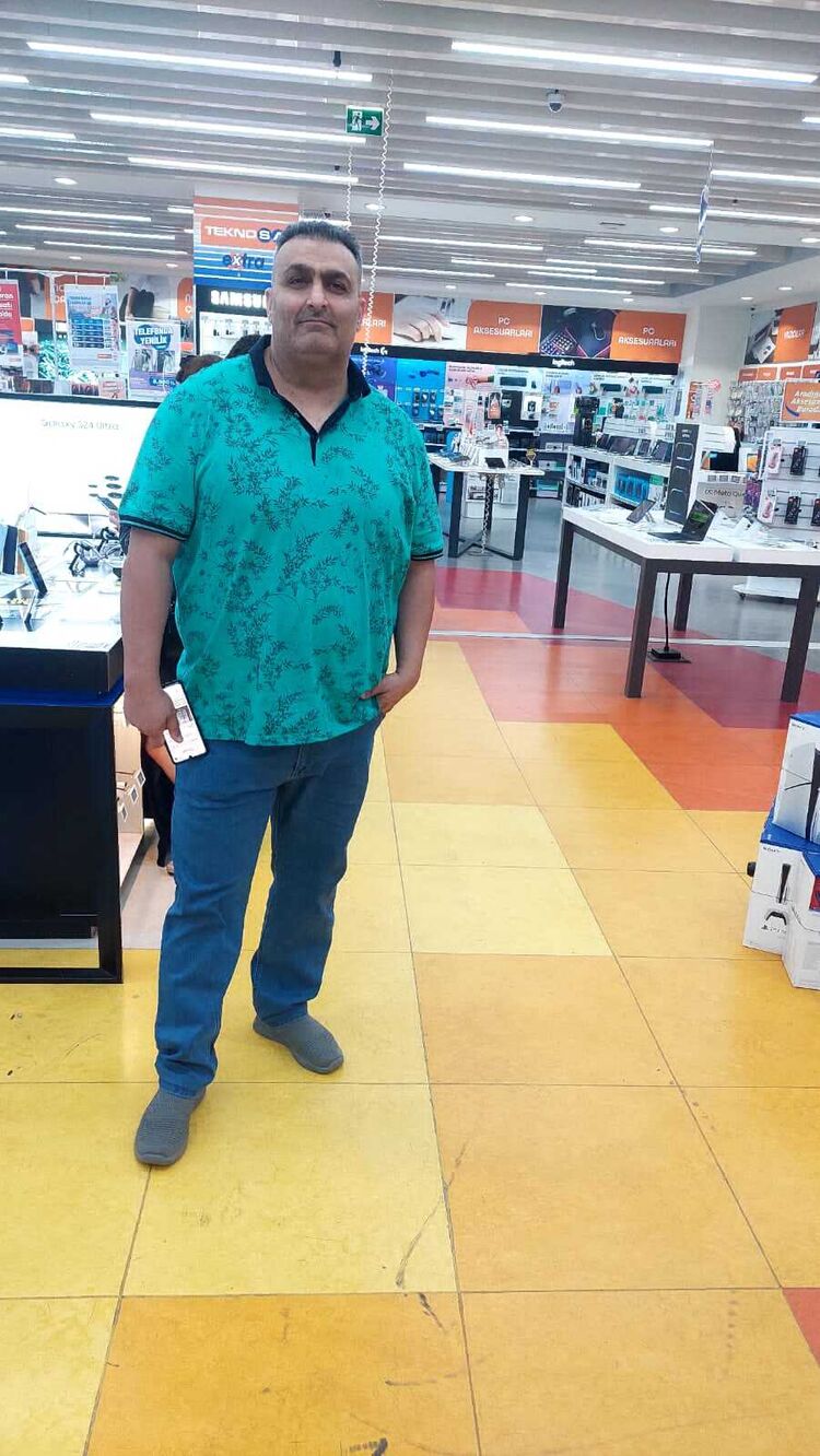 43679567  Hamid, 44 ,    
