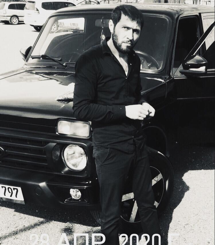  ,   Artur, 34 ,   ,   