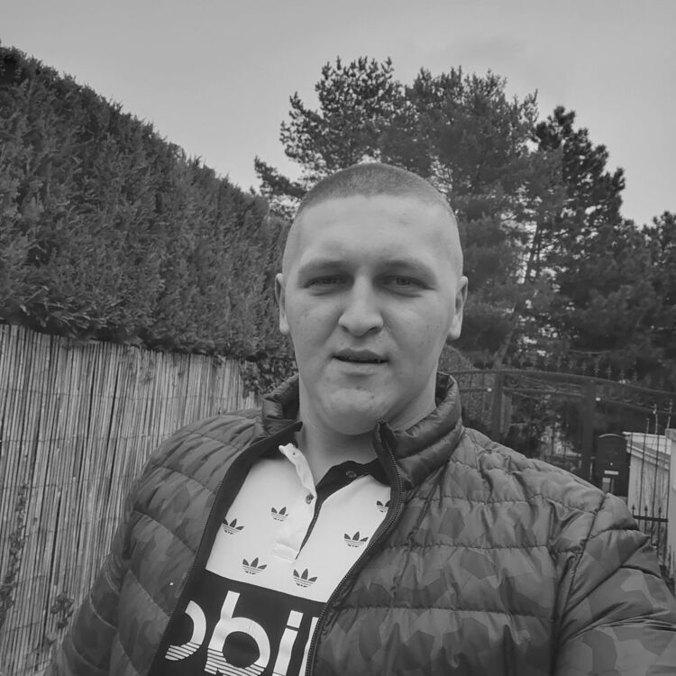  Bohnice,   Vasil, 27 ,   ,   
