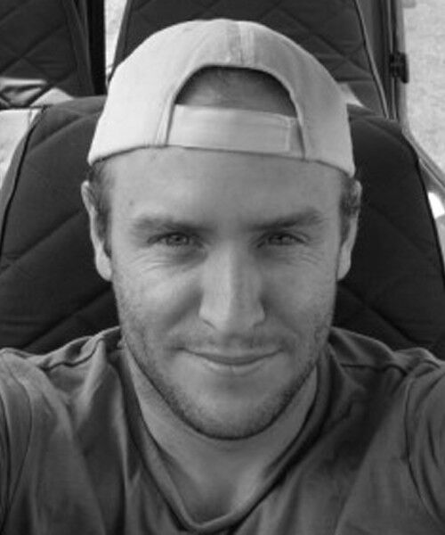  4713857  Magnus, 51 ,    