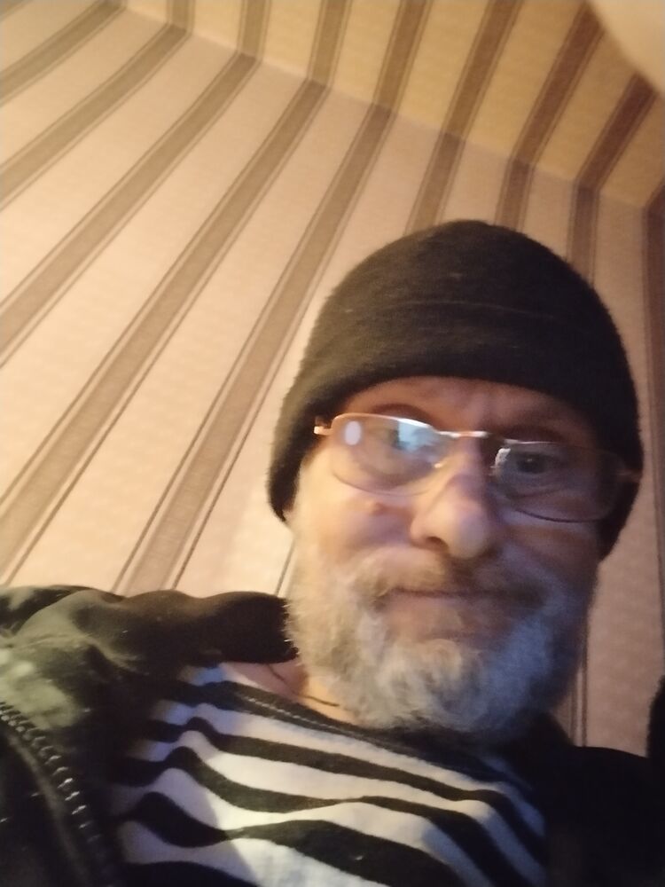  48886837  , 52 ,    