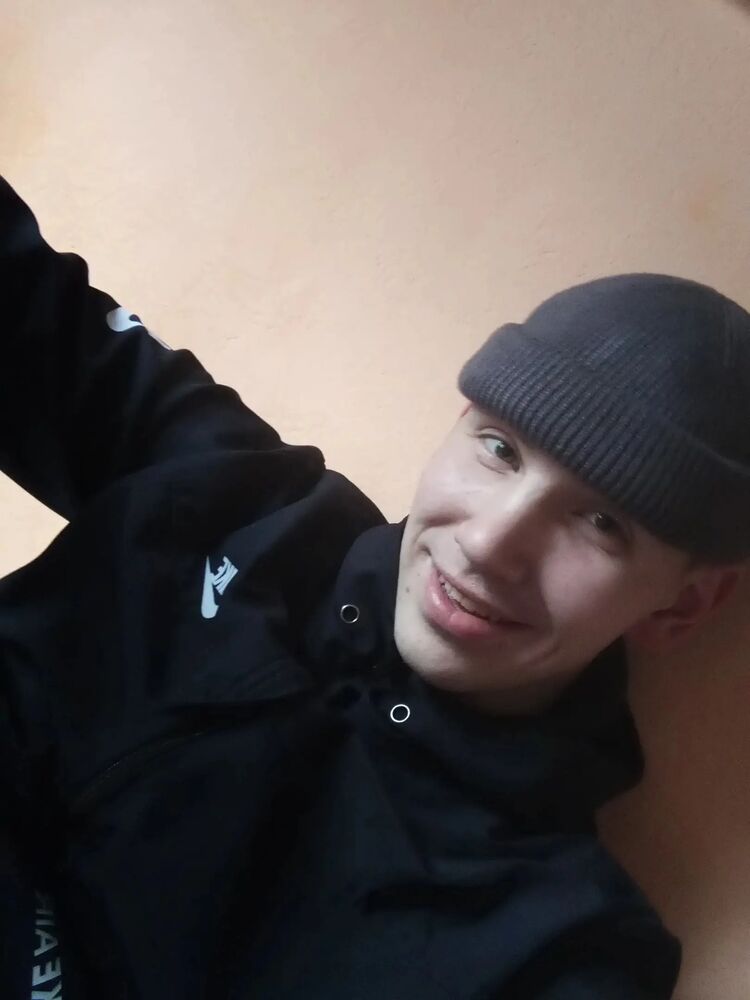  45543417  Vladimir, 26 ,    