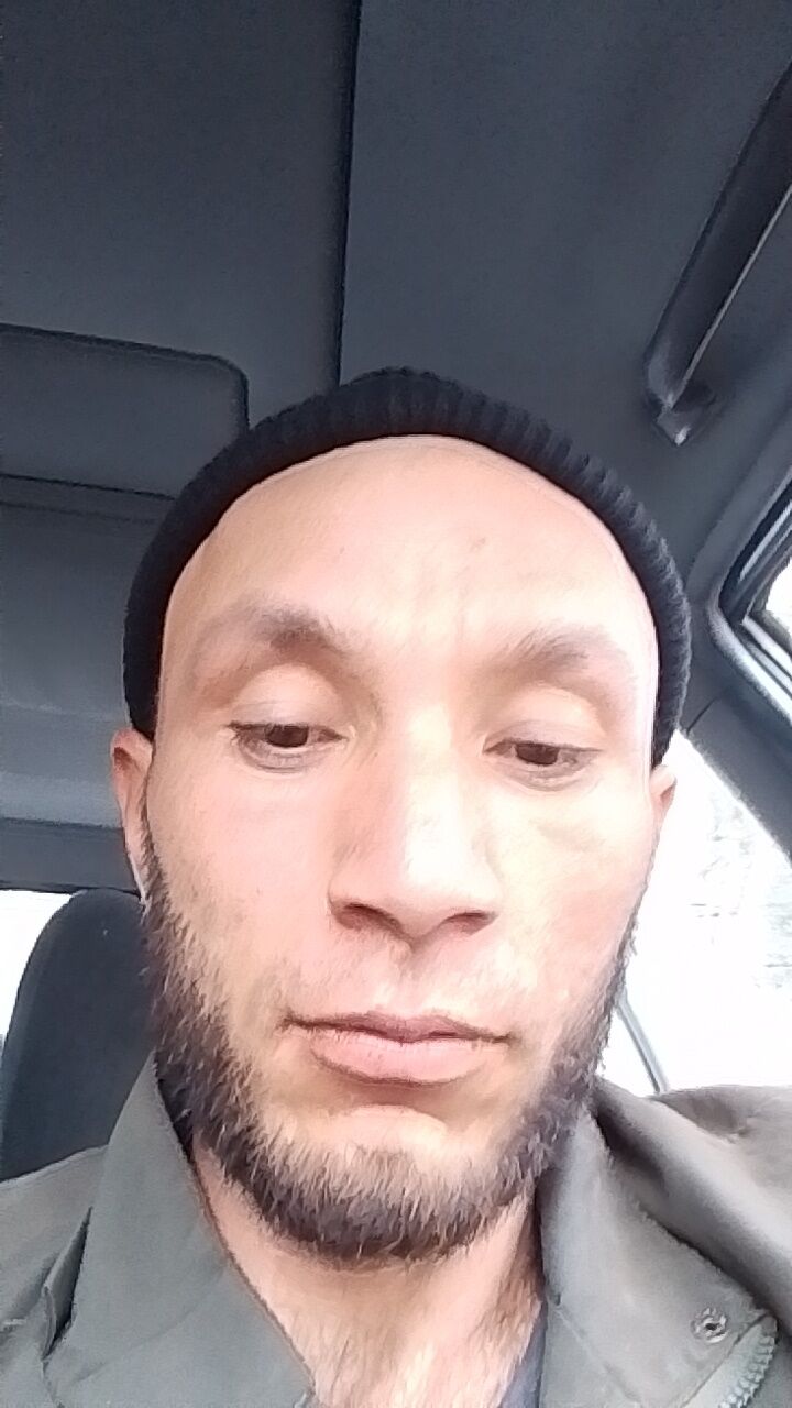  46776687  , 33 ,    