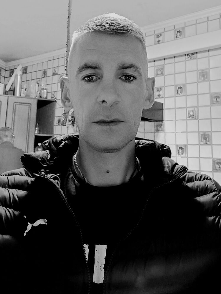  29145477  EVGENIJ, 44 ,    
