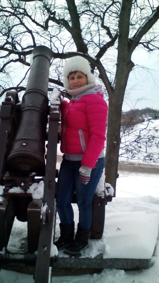  ,   Svetlana, 60 ,  