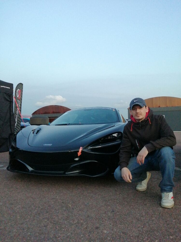  27491597  Vladimir, 37 ,    