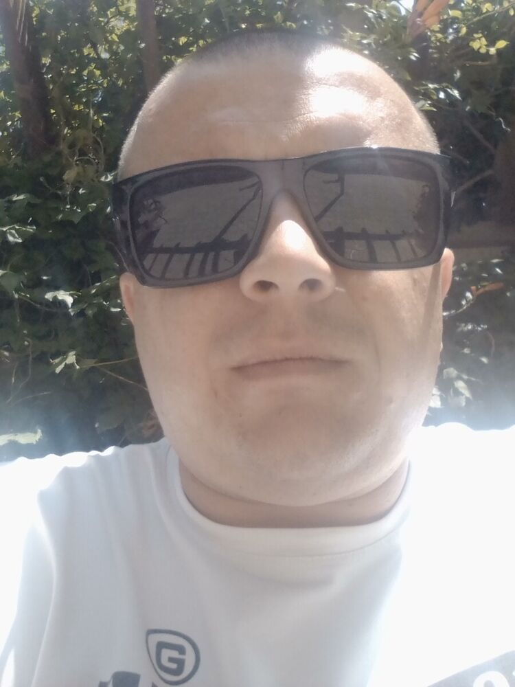  ,   Sanches, 40 ,   ,   , c 